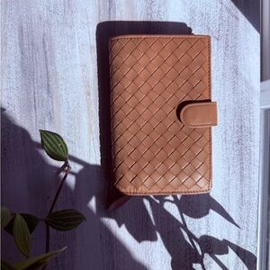 Bottega Veneta Nude Intrecciato Compact Wallet with authentication